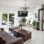 Luxury Andrea Vrzika In Forest Near The Sea With Heated Pool 빌라