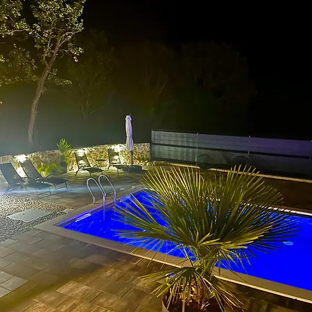 Luxury Andrea Vrzika In Forest Near The Sea With Heated Pool * Zagvozd