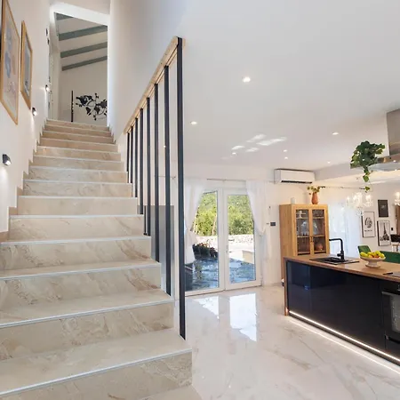 Luxury Andrea Vrzika In Forest Near The Sea With Heated Pool *
