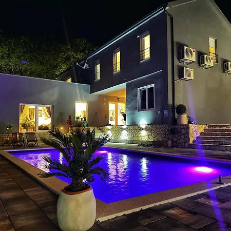 Villa Luxury Andrea Vrzika In Forest Near The Sea With Heated Pool *