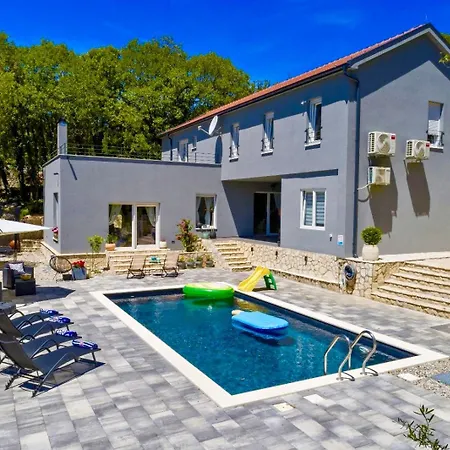 Luxury Andrea Vrzika In Forest Near The Sea With Heated Pool *