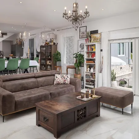 Villa Luxury Andrea Vrzika In Forest Near The Sea With Heated Pool Zagvozd