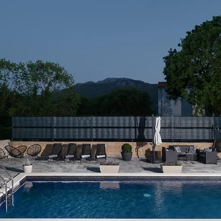 Villa Luxury Andrea Vrzika In Forest Near The Sea With Heated Pool Zagvozd